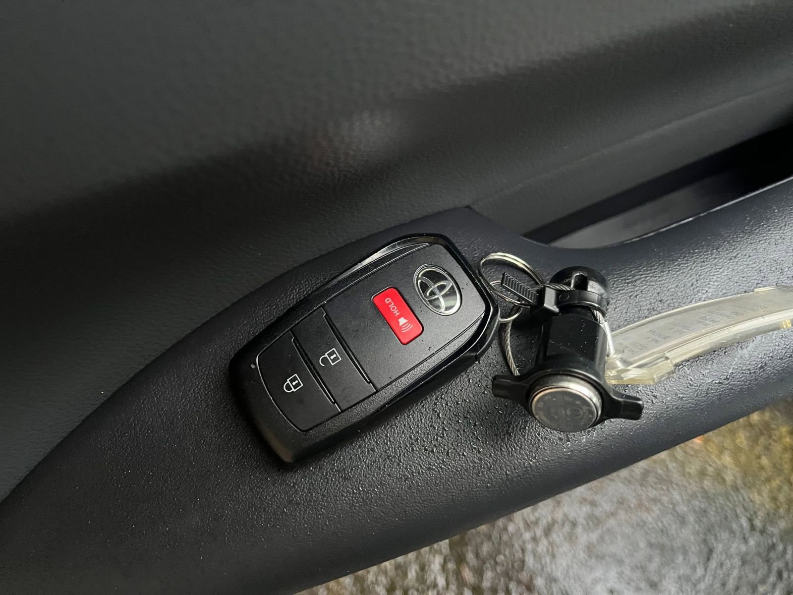 Thumbnail: 2025 Toyota Prius - 22