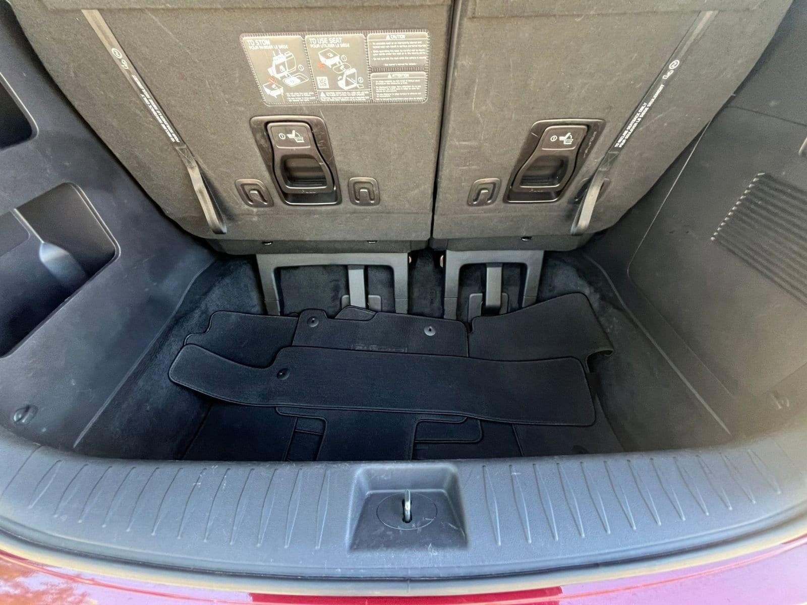 Thumbnail: 2024 Kia Carnival - 31