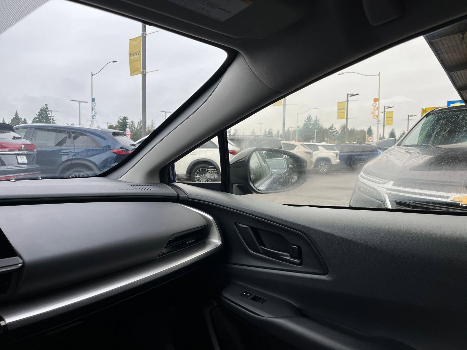 Thumbnail: 2025 Toyota Prius - 35