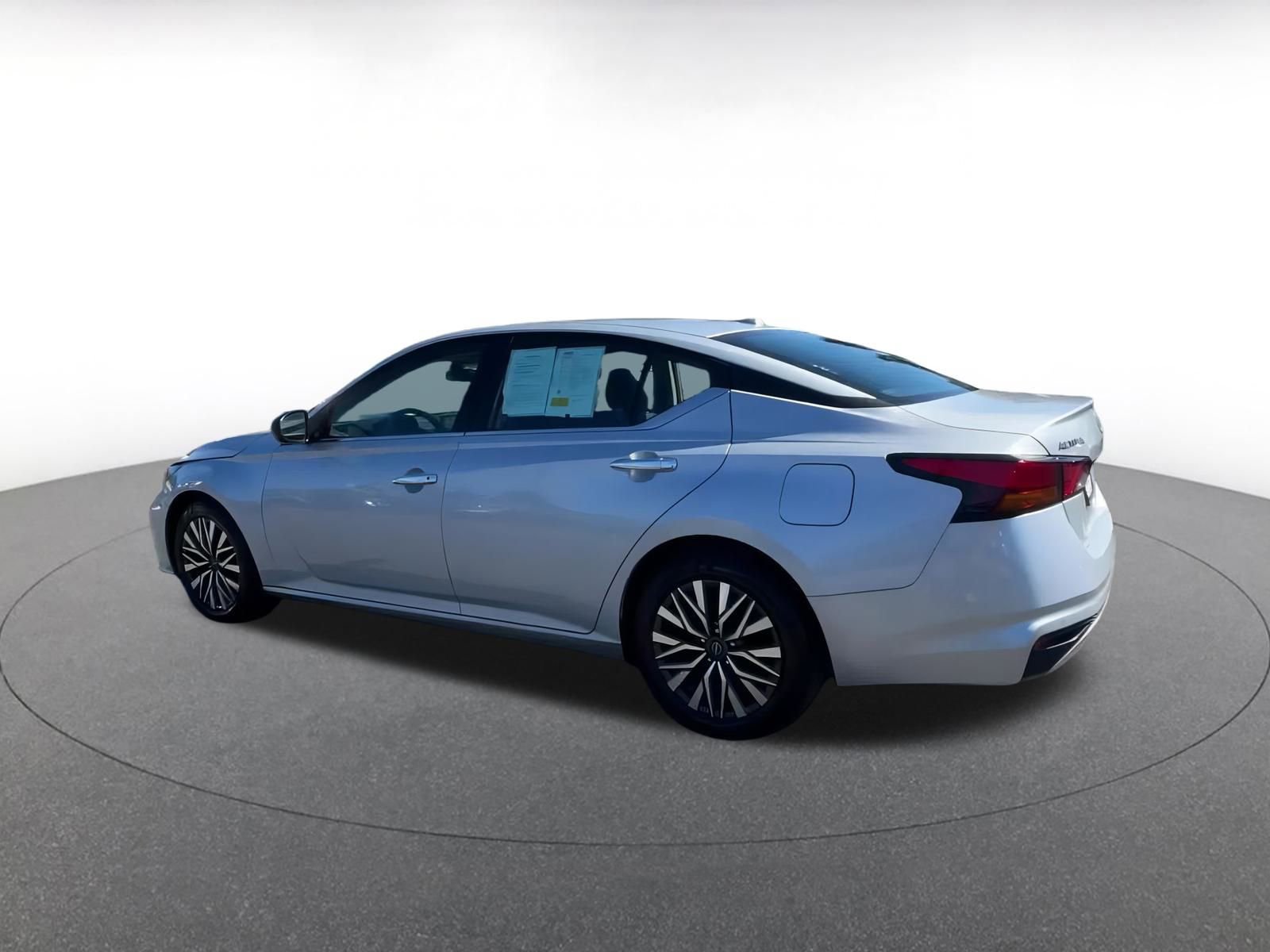 Thumbnail: 2024 Nissan Altima - 10