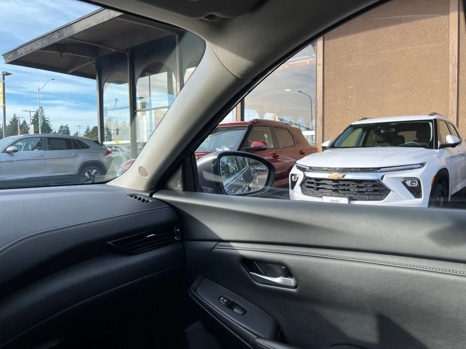 Thumbnail: 2025 Nissan Sentra - 35