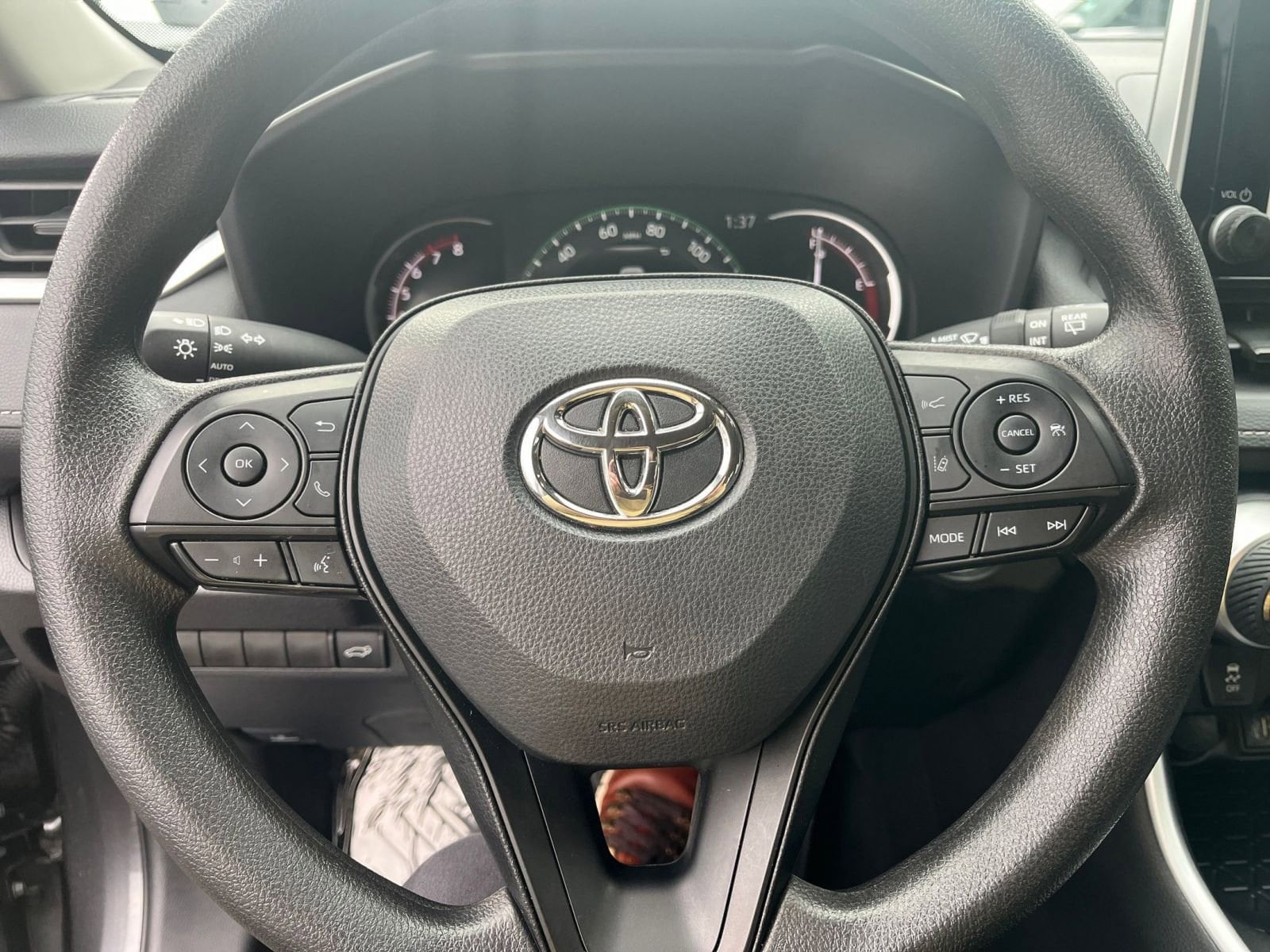 Thumbnail: 2025 Toyota RAV4 - 29