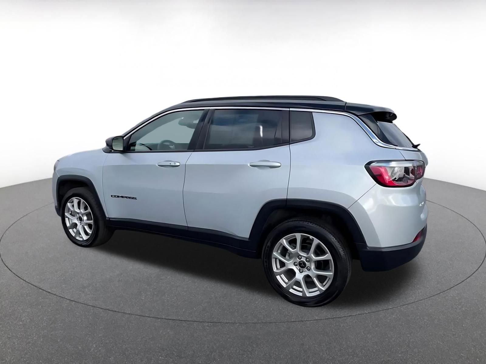 Thumbnail: 2025 Jeep Compass - 10