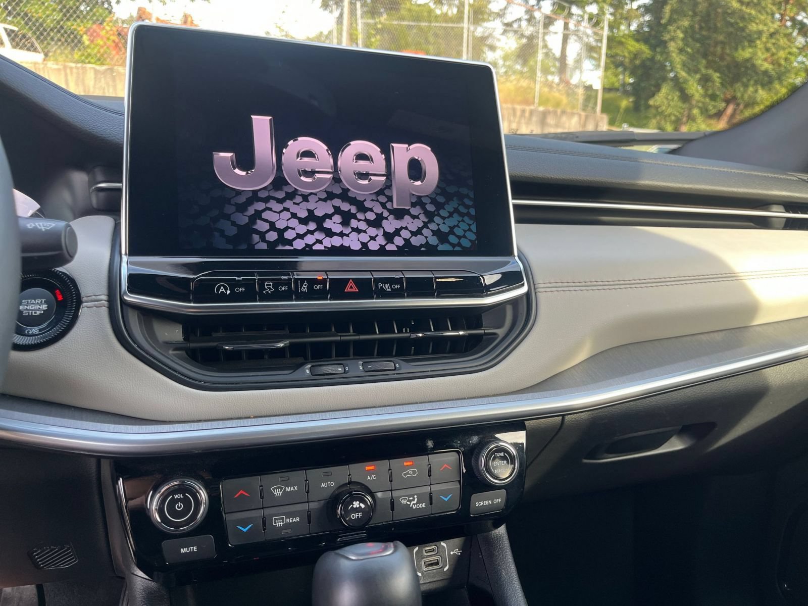 Thumbnail: 2025 Jeep Compass - 20