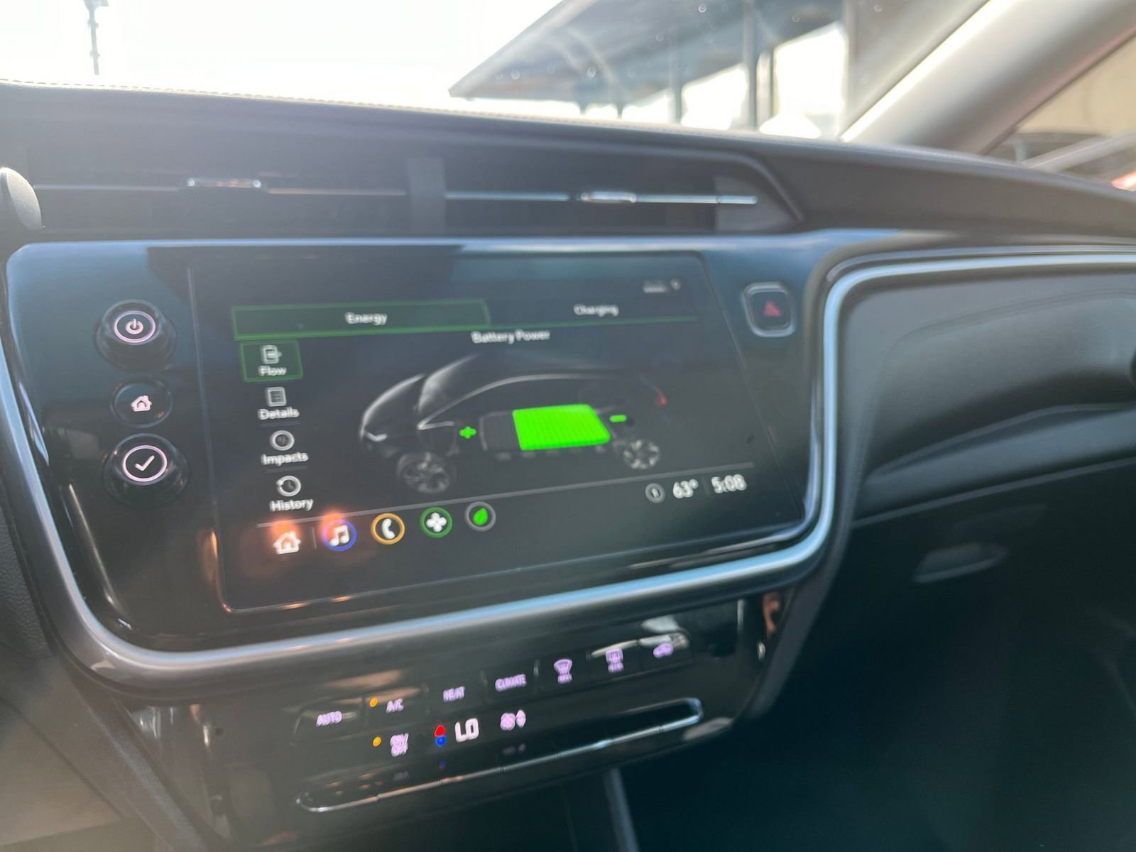 Thumbnail: 2023 Chevrolet Bolt EV - 25
