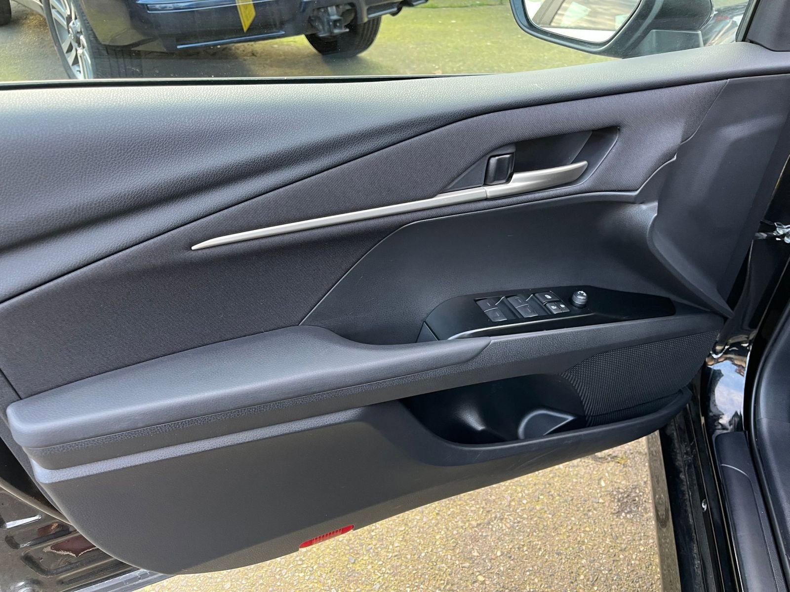 Thumbnail: 2025 Toyota Camry - 18