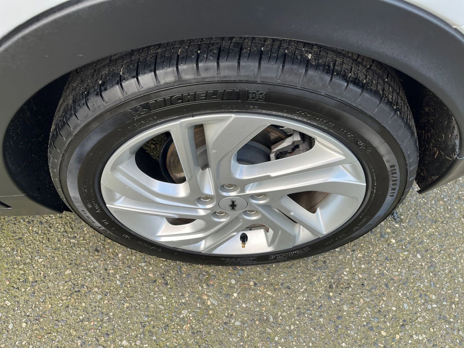 Thumbnail: 2023 Chevrolet Bolt EV - 31