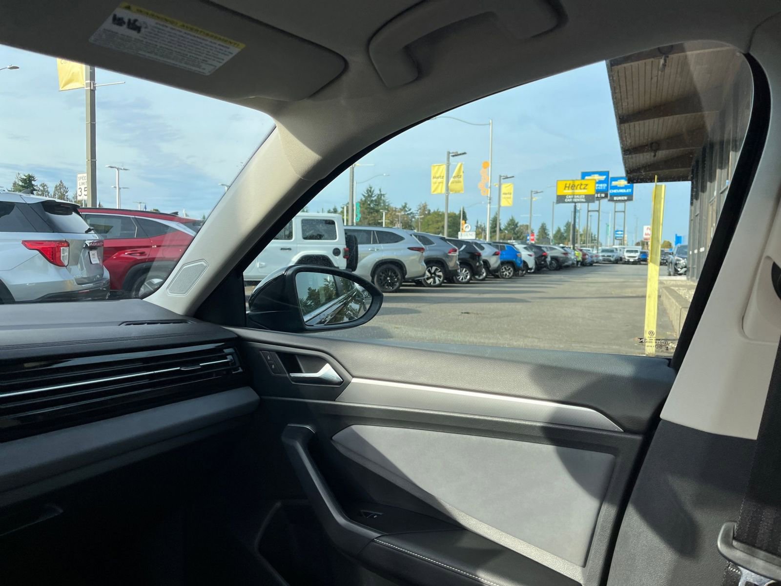 Thumbnail: 2025 Volkswagen Jetta - 35