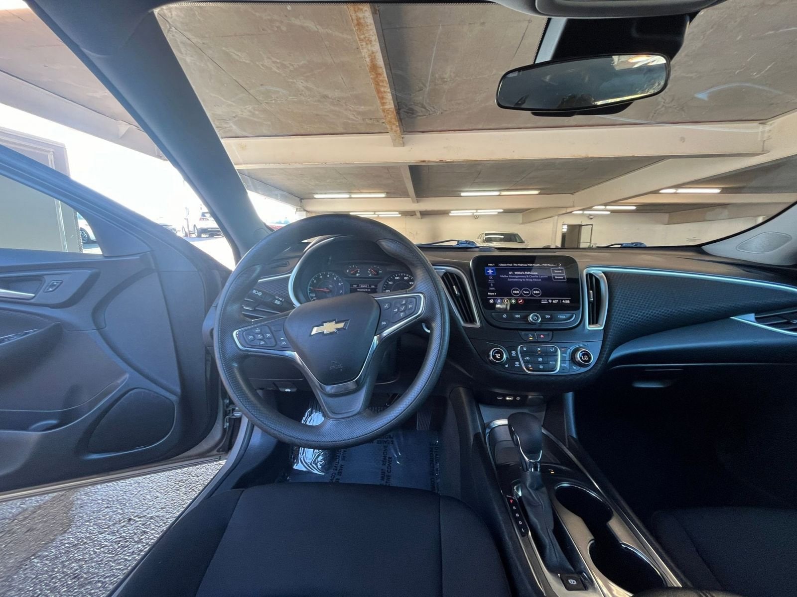 Thumbnail: 2023 Chevrolet Malibu - 33