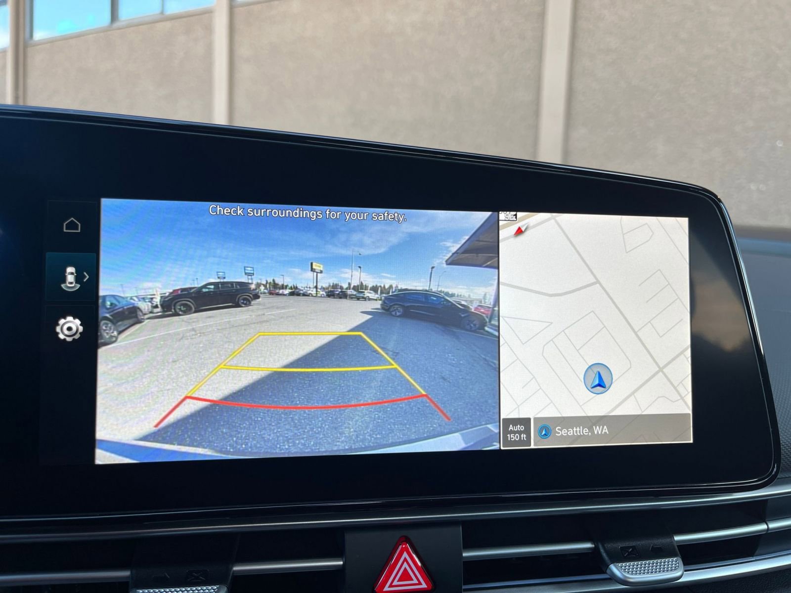 Thumbnail: 2025 Hyundai Elantra - 25