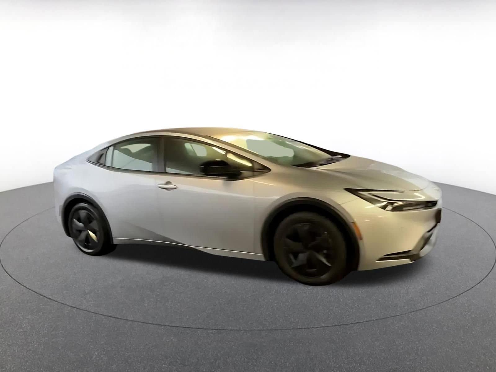 Thumbnail: 2025 Toyota Prius - 2