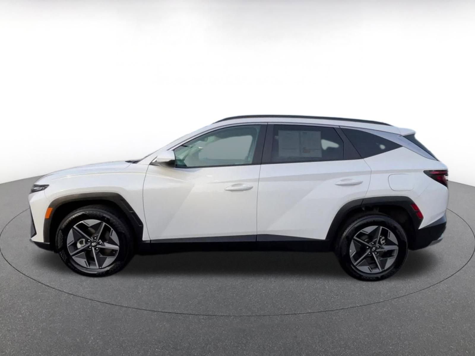 Thumbnail: 2025 Hyundai Tucson - 9