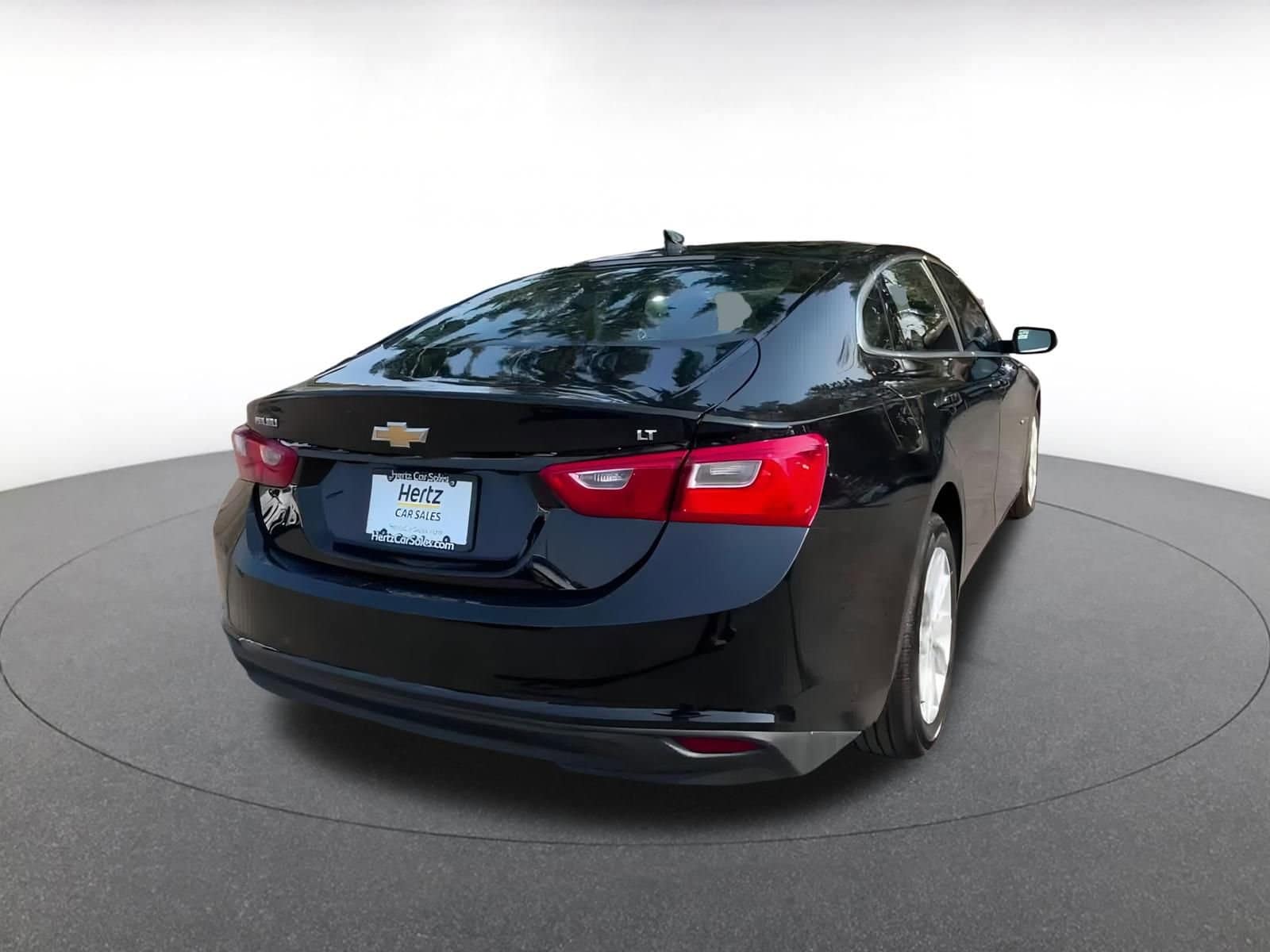 Thumbnail: 2023 Chevrolet Malibu - 15