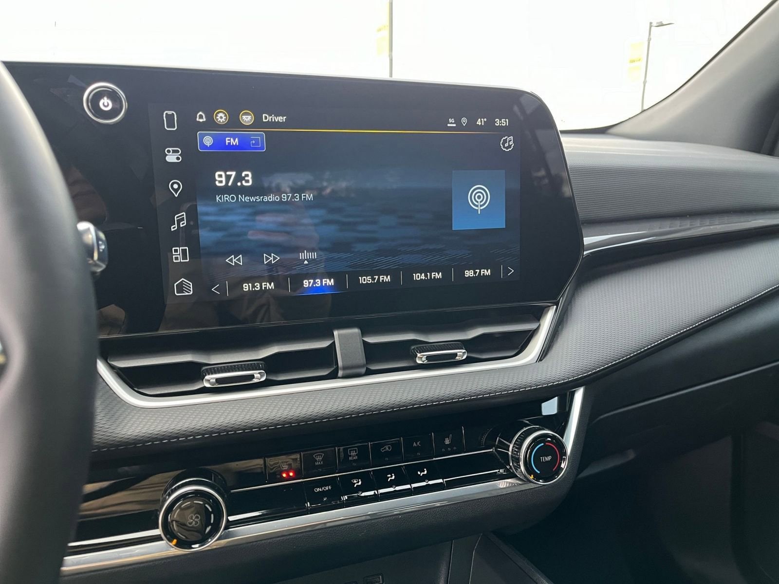 Thumbnail: 2025 Chevrolet Equinox - 21