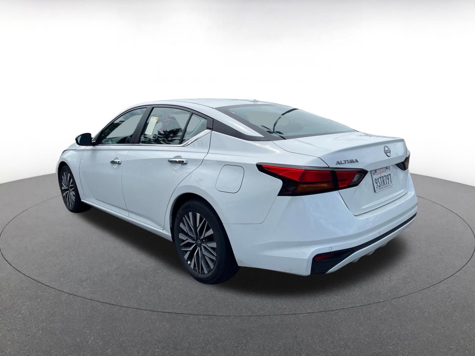 Thumbnail: 2025 Nissan Altima - 5