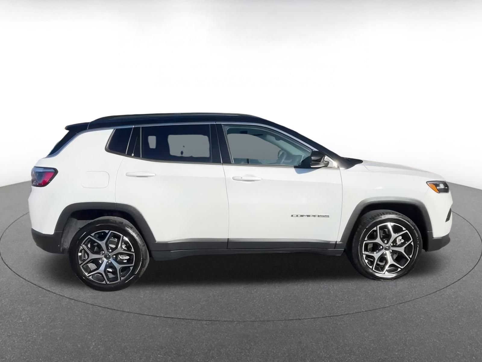 Thumbnail: 2025 Jeep Compass - 16
