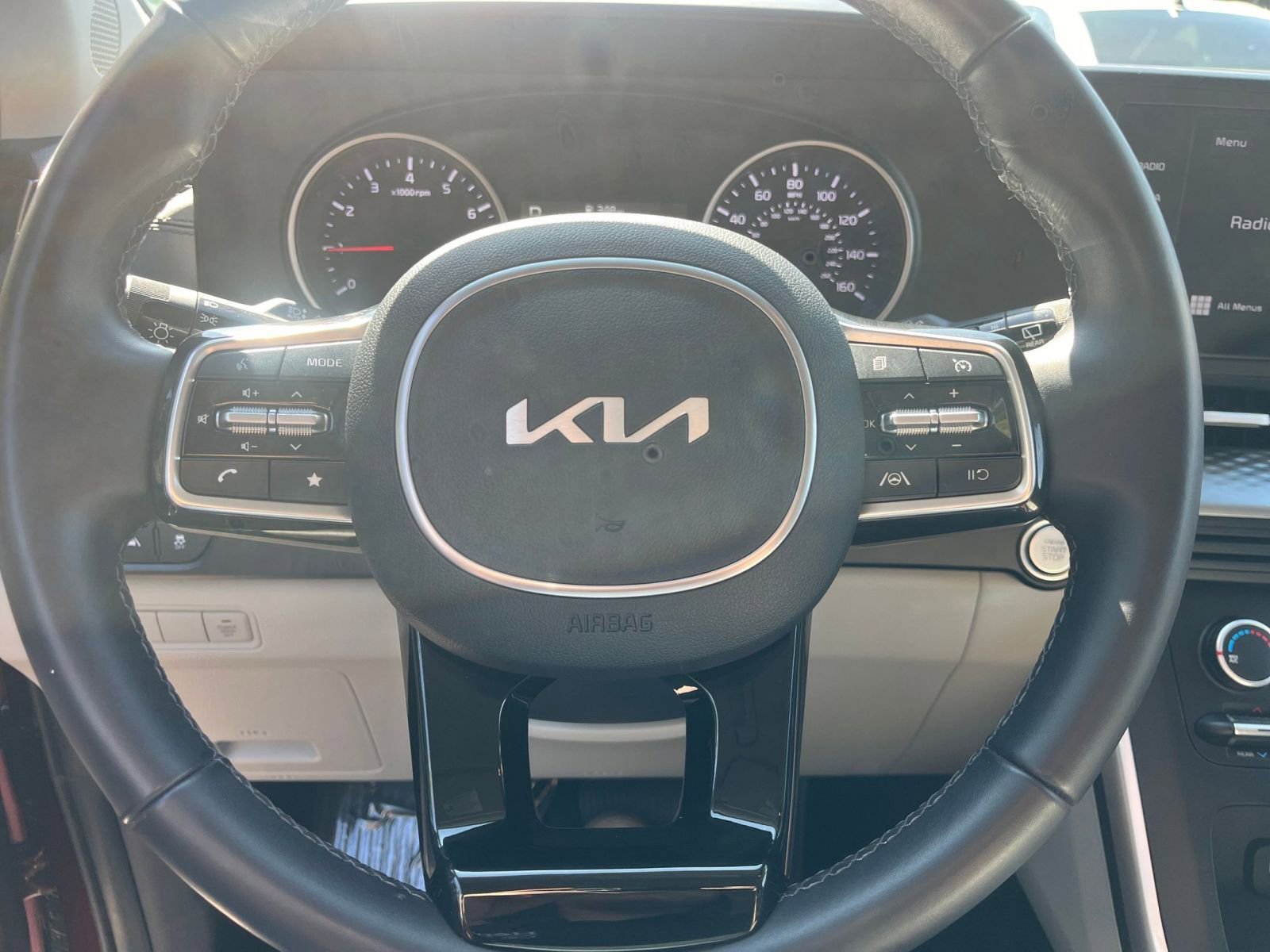 Thumbnail: 2024 Kia Carnival - 28