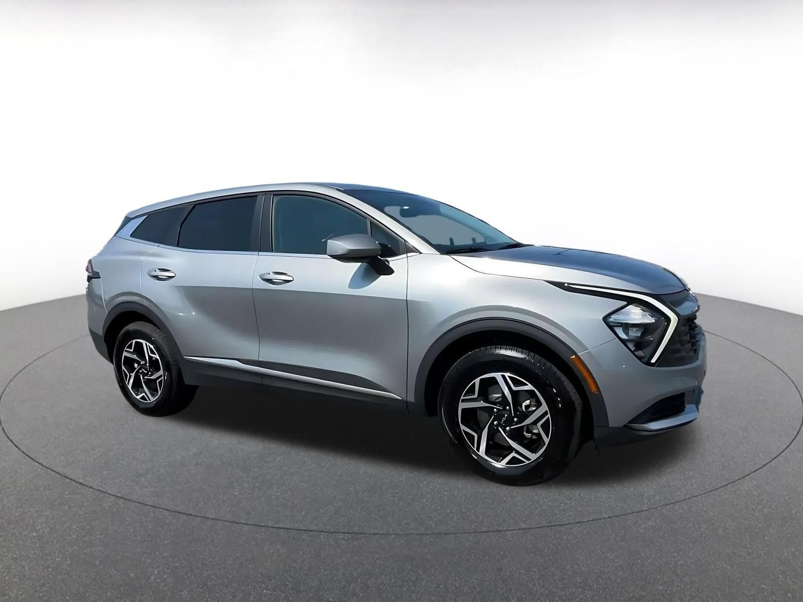 Thumbnail: 2023 Kia Sportage - 2