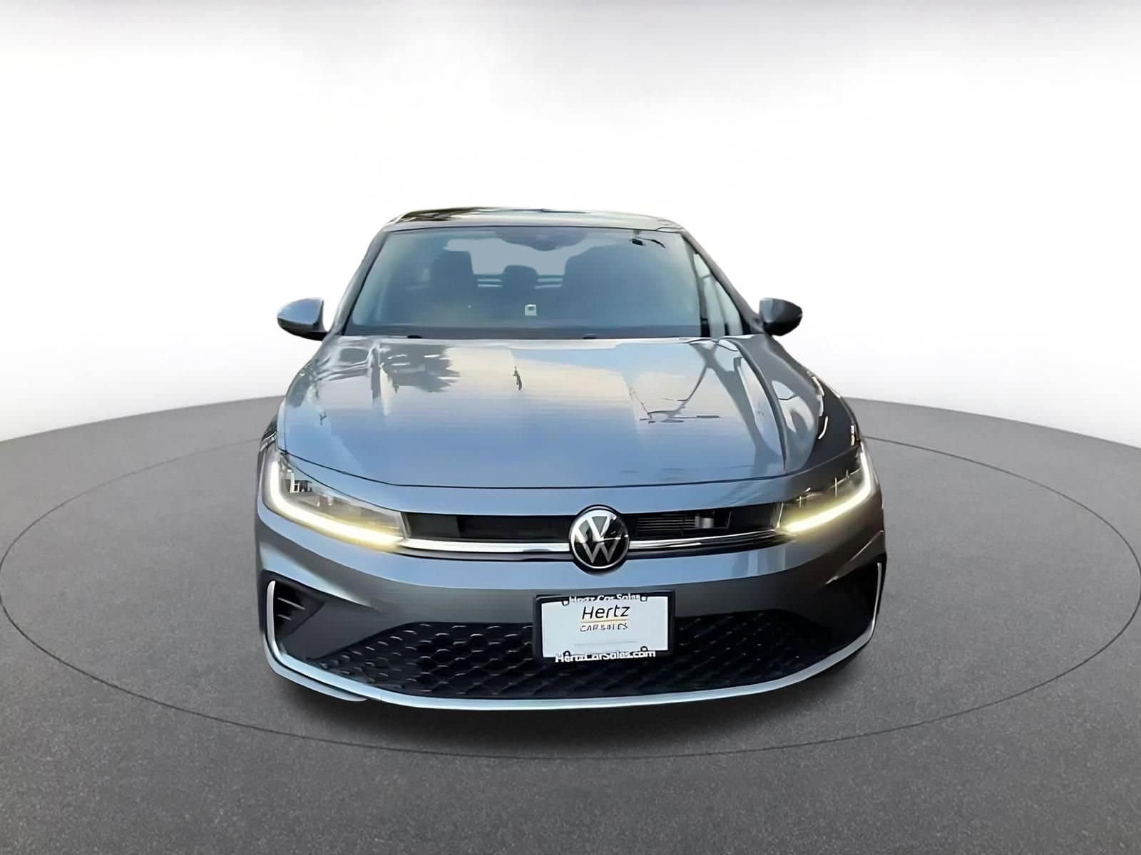 Thumbnail: 2025 Volkswagen Jetta - 4