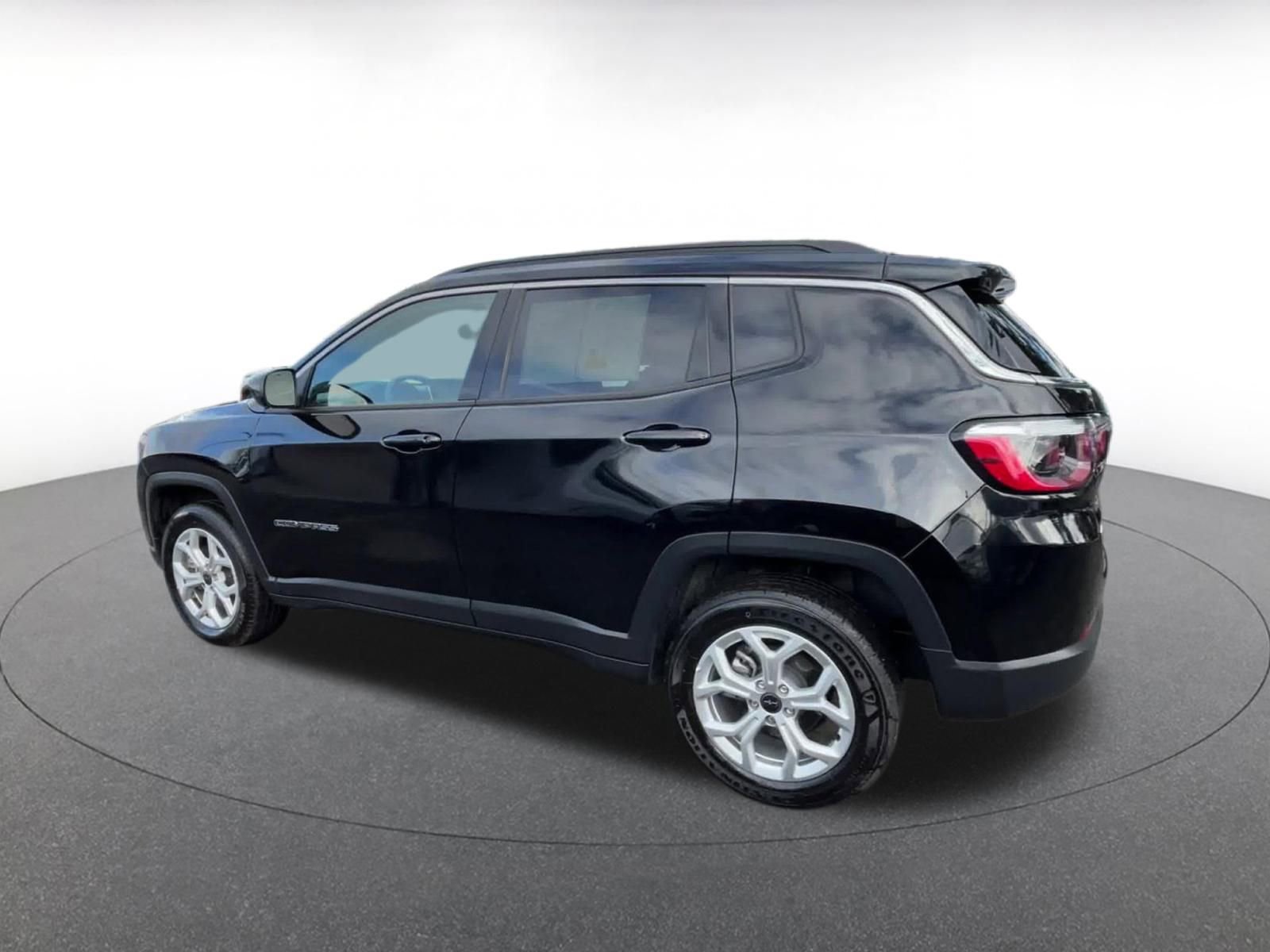 Thumbnail: 2025 Jeep Compass - 11