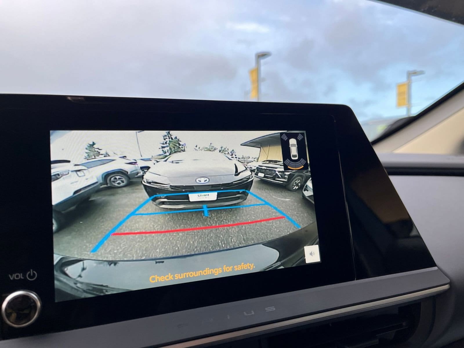 Thumbnail: 2025 Toyota Prius - 17