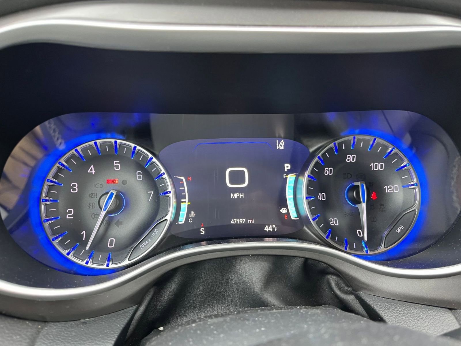 Thumbnail: 2025 Chrysler Pacifica - 10