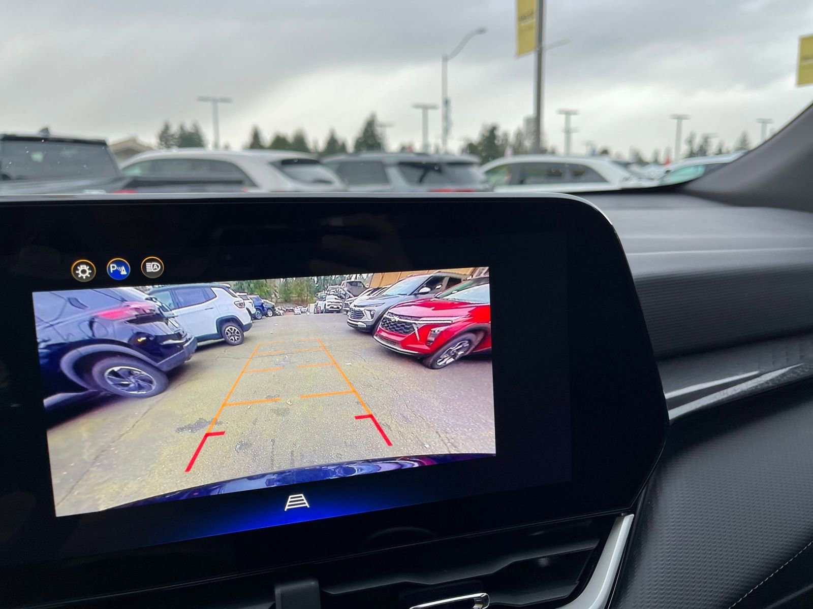 Thumbnail: 2025 Chevrolet Equinox - 24