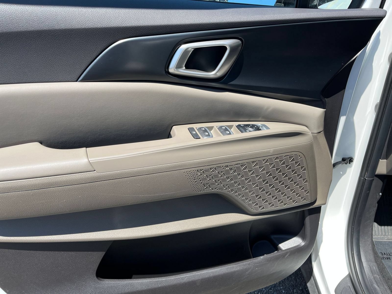 Thumbnail: 2026 Kia Carnival - 18