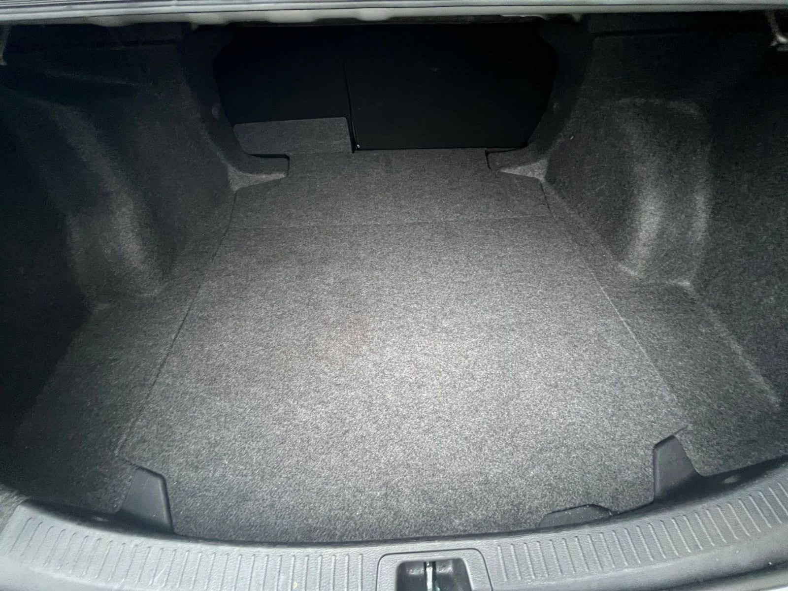 Thumbnail: 2025 Toyota Corolla - 31