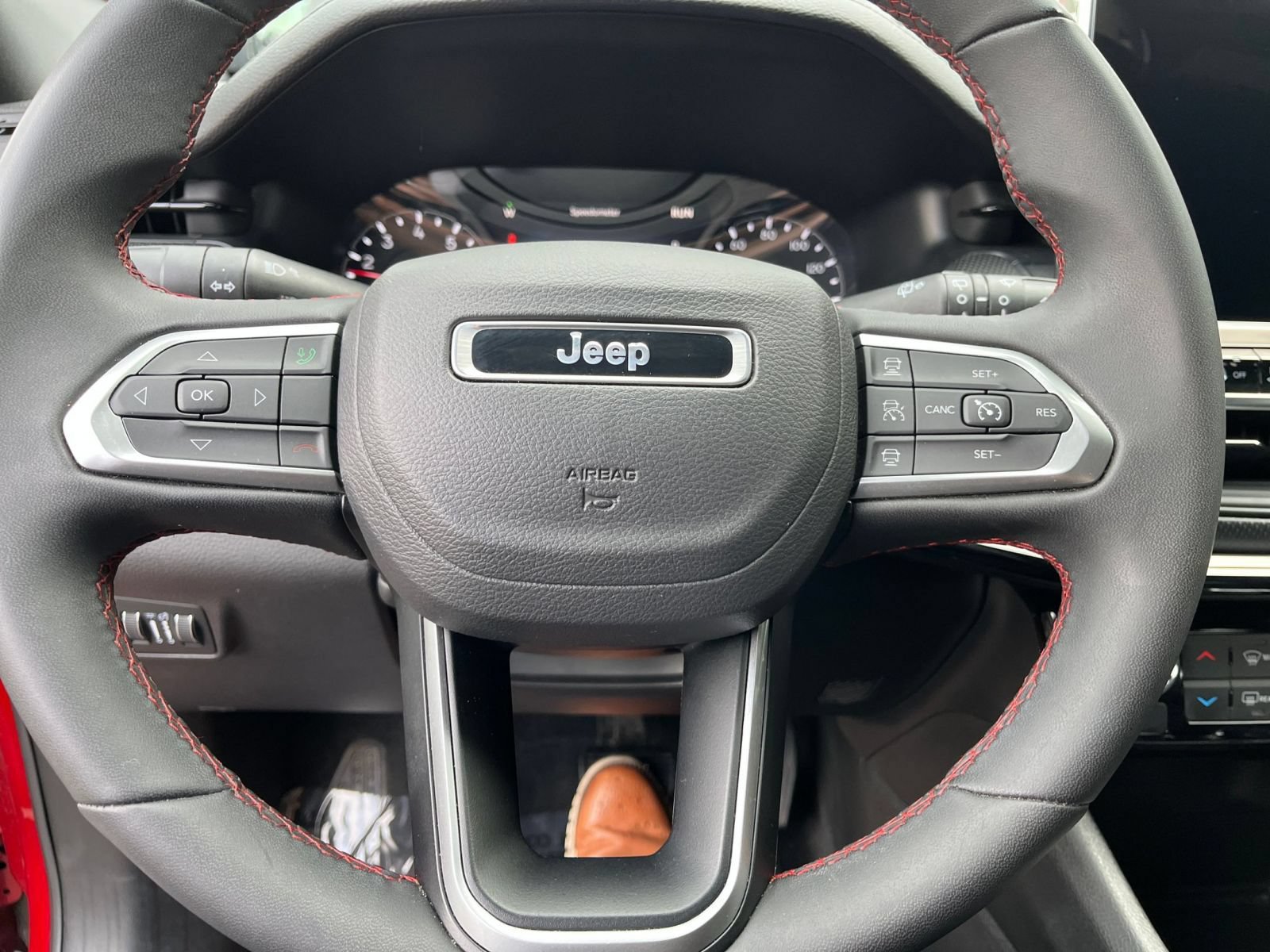 Thumbnail: 2025 Jeep Compass - 27