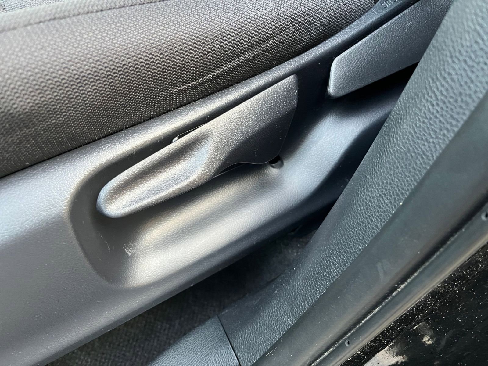 Thumbnail: 2025 Toyota Corolla Cross - 22