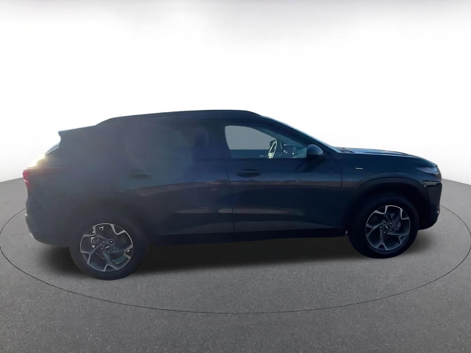 Thumbnail: 2025 Chevrolet Trax - 16