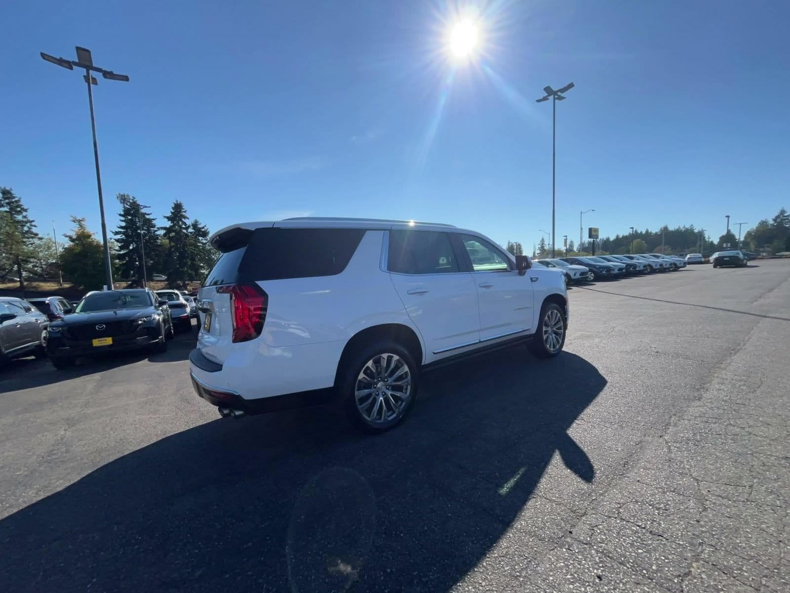 Thumbnail: 2021 GMC Yukon - 14