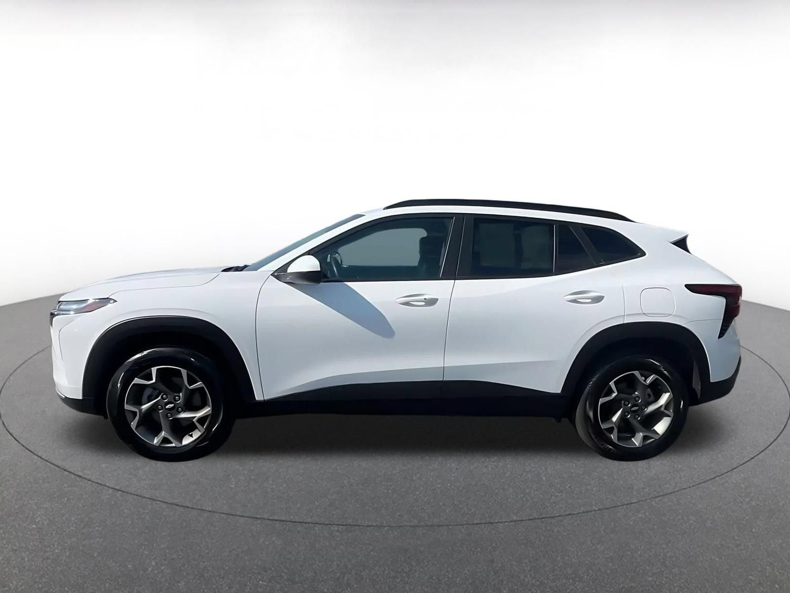 Thumbnail: 2025 Chevrolet Trax - 7