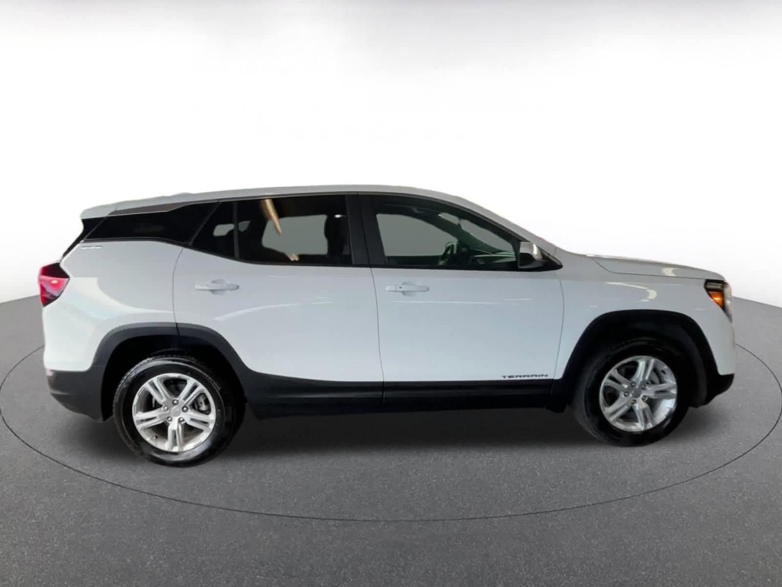 Thumbnail: 2024 GMC Terrain - 15