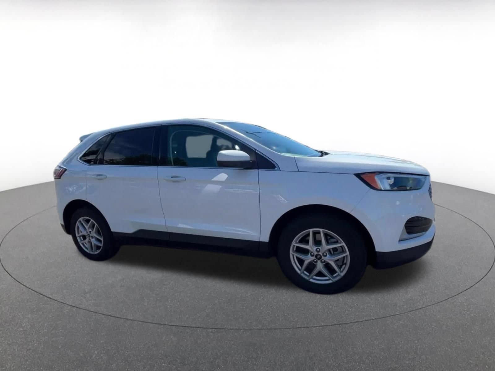 Thumbnail: 2024 Ford Edge - 2
