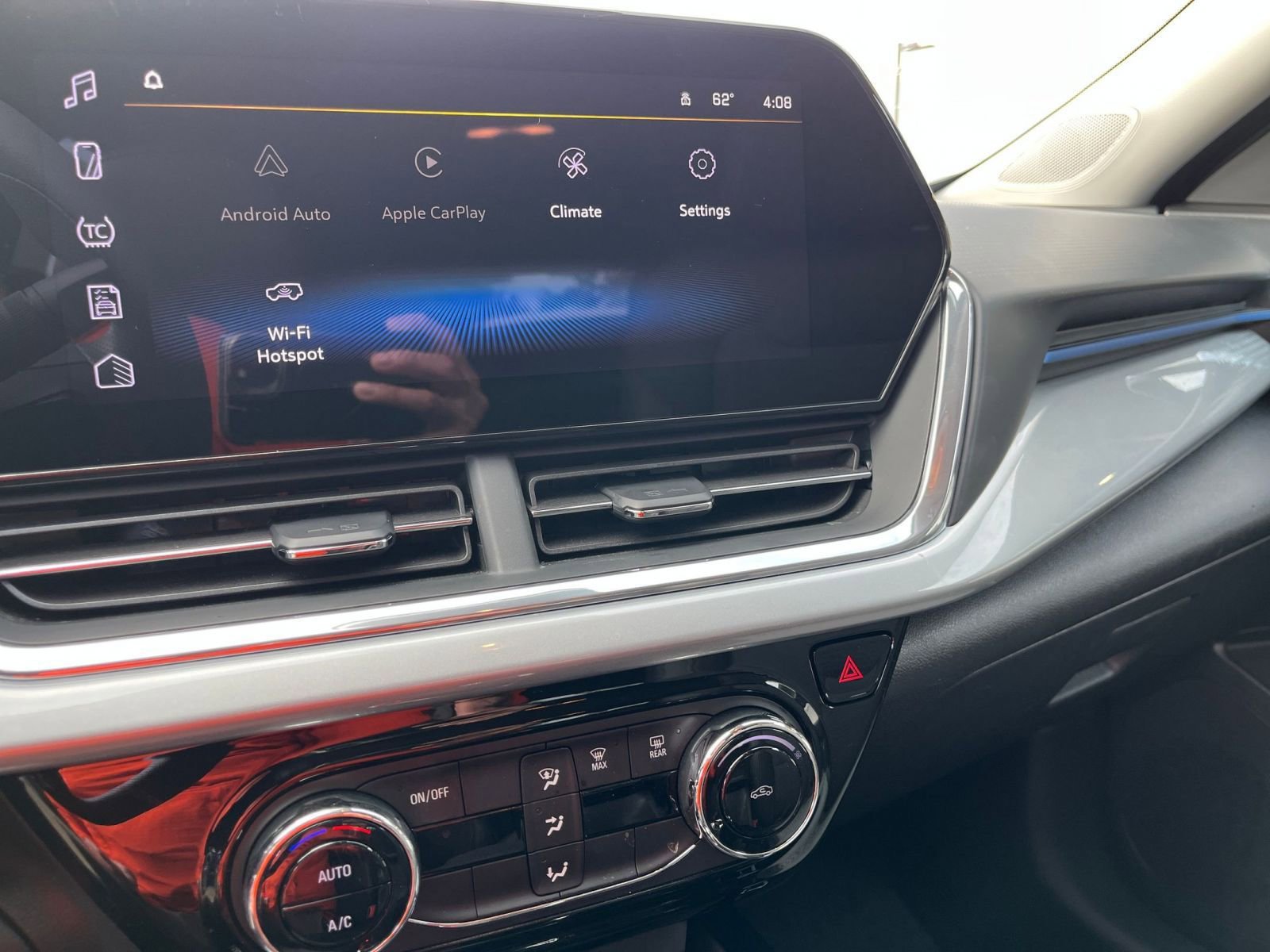 Thumbnail: 2025 Chevrolet Trax - 20