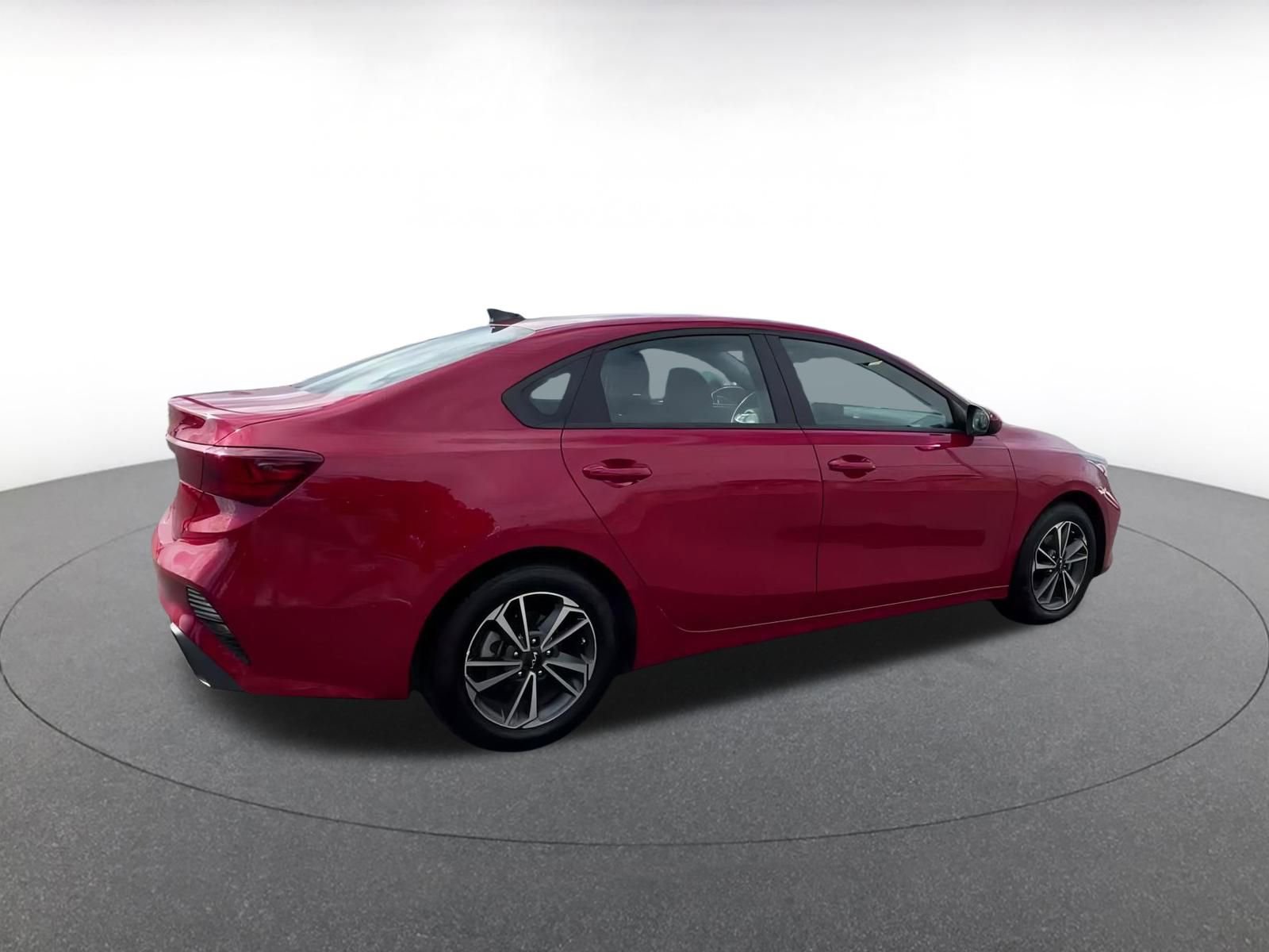 Thumbnail: 2024 Kia Forte - 15
