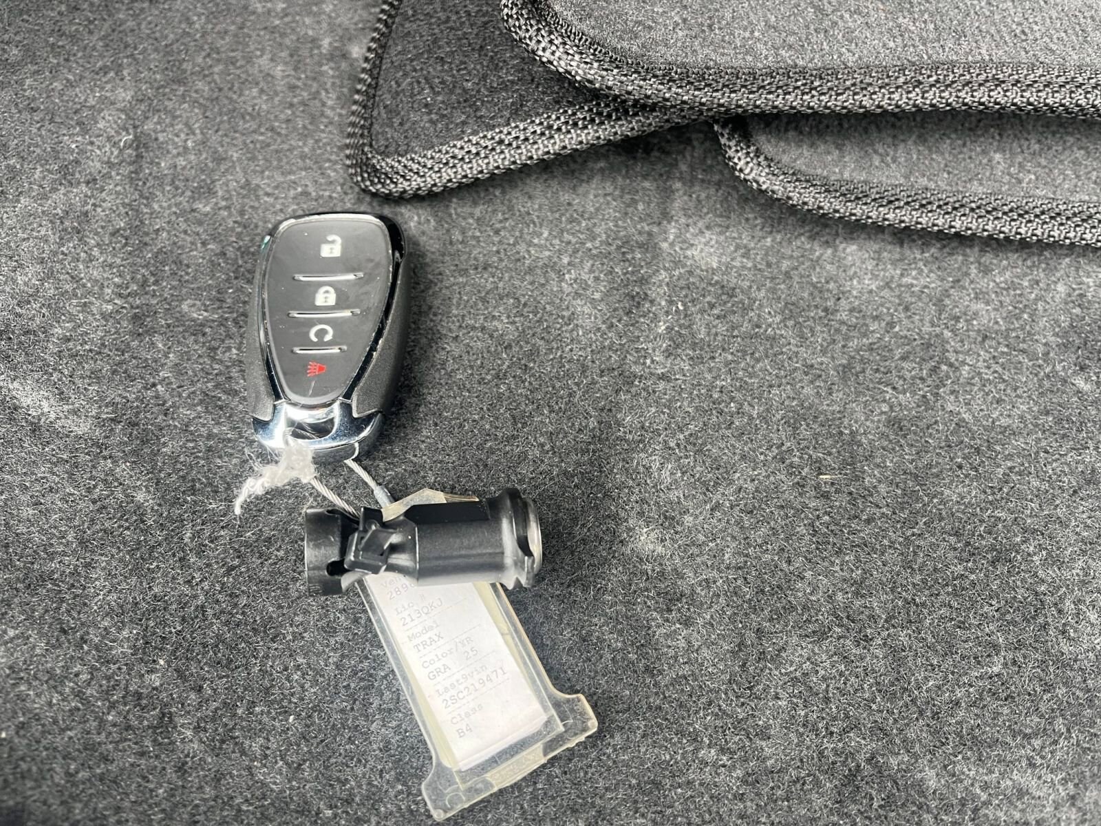 Thumbnail: 2025 Chevrolet Trax - 21