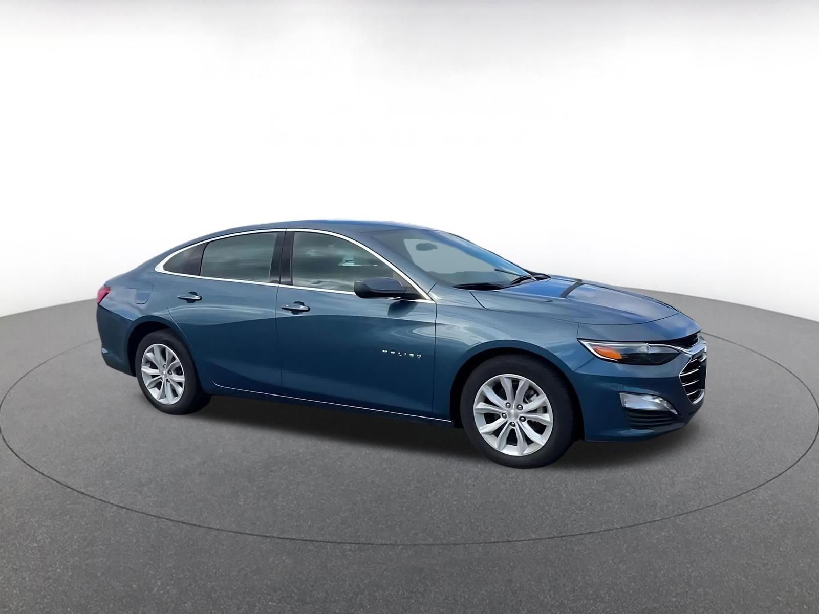 Thumbnail: 2024 Chevrolet Malibu - 2