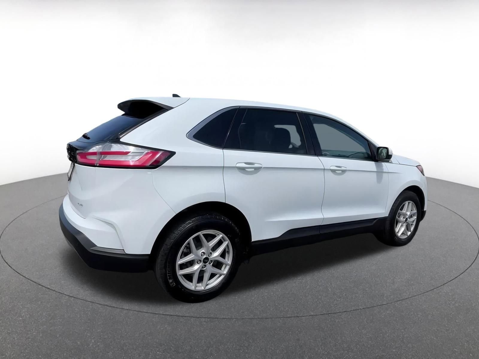 Thumbnail: 2024 Ford Edge - 15