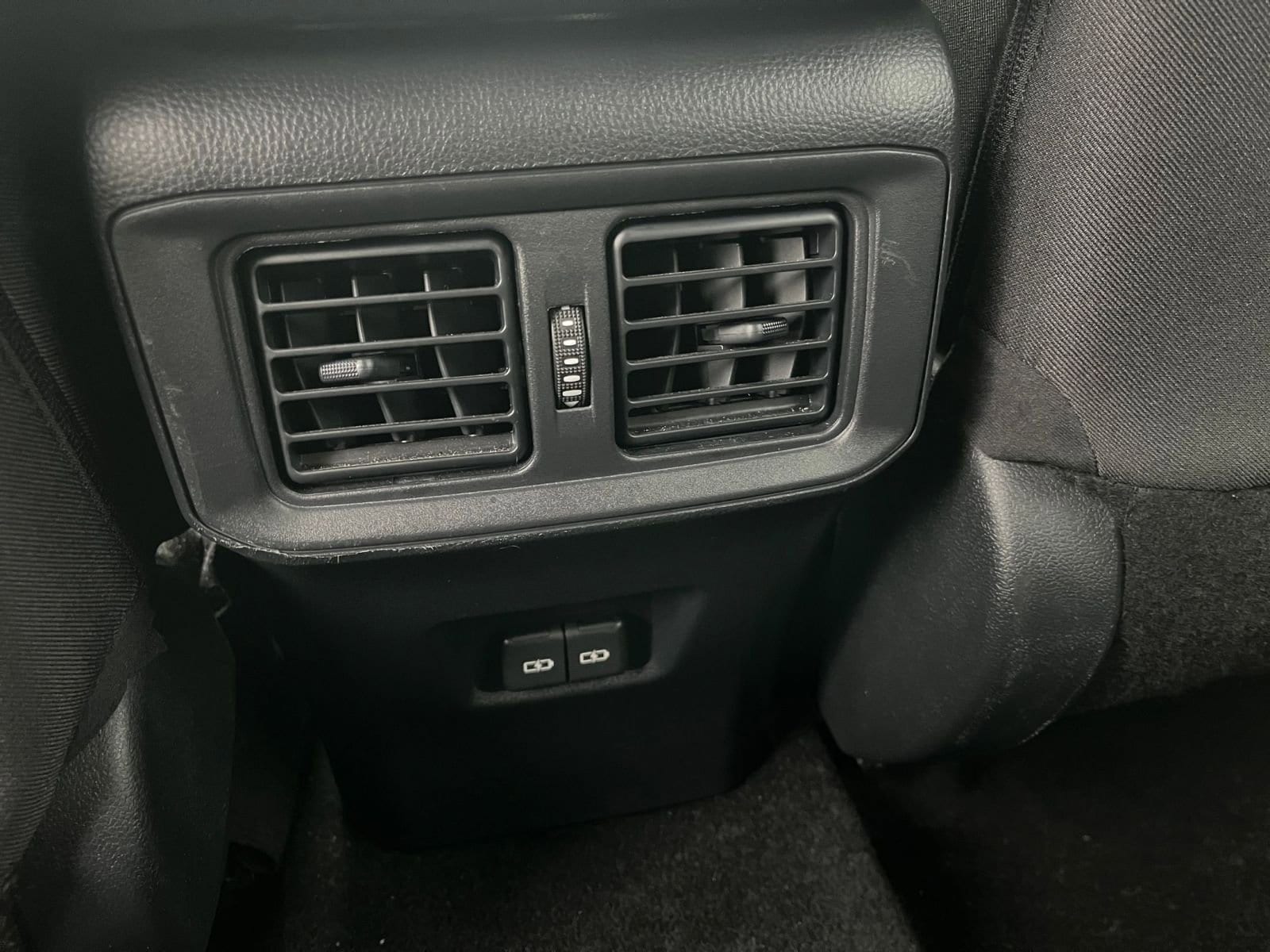 Thumbnail: 2025 Toyota RAV4 - 24