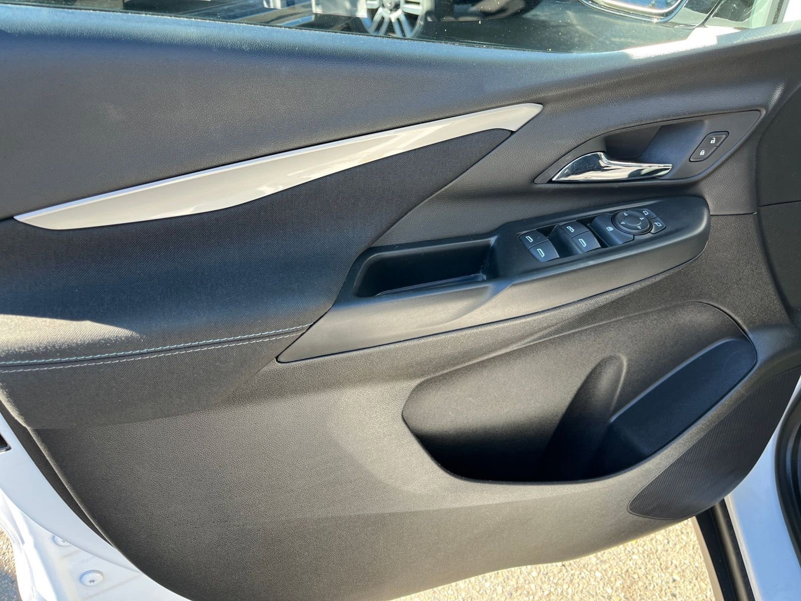 Thumbnail: 2023 Chevrolet Bolt EV - 22
