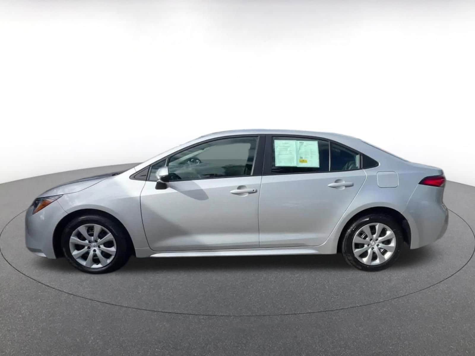Thumbnail: 2025 Toyota Corolla - 9
