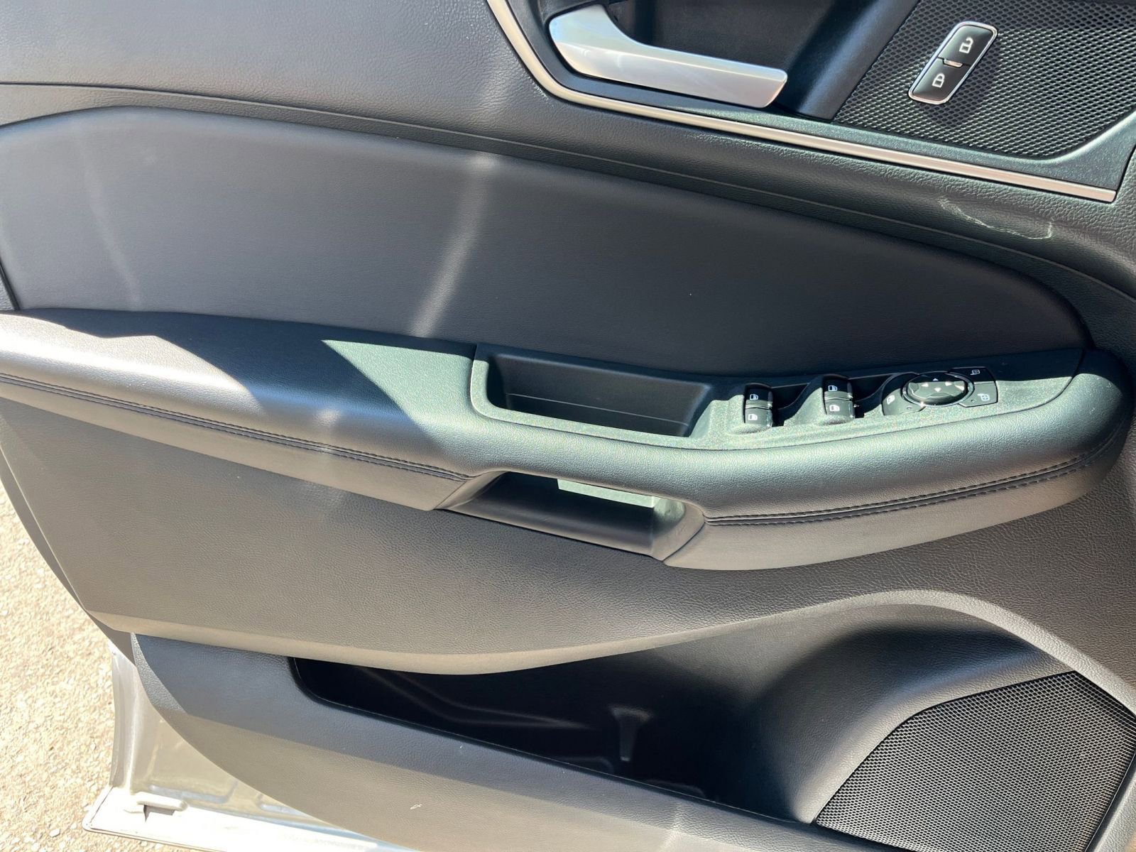 Thumbnail: 2024 Ford Edge - 20