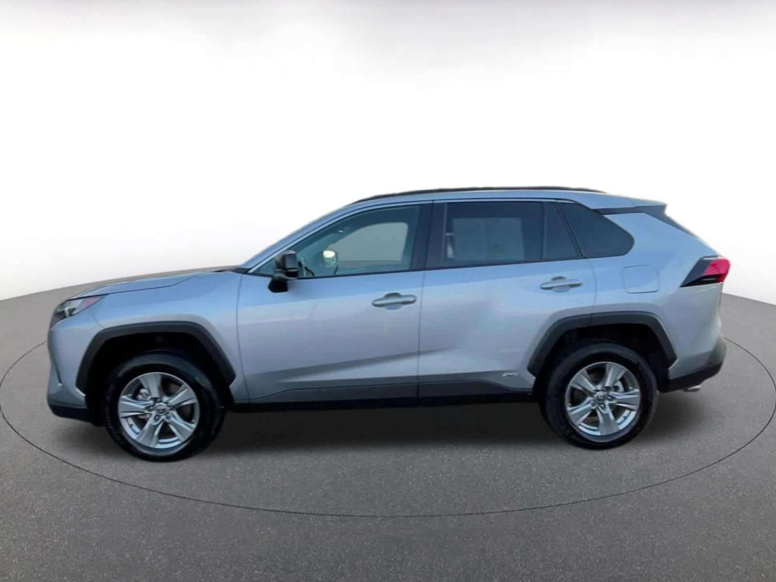 Thumbnail: 2025 Toyota RAV4 - 9