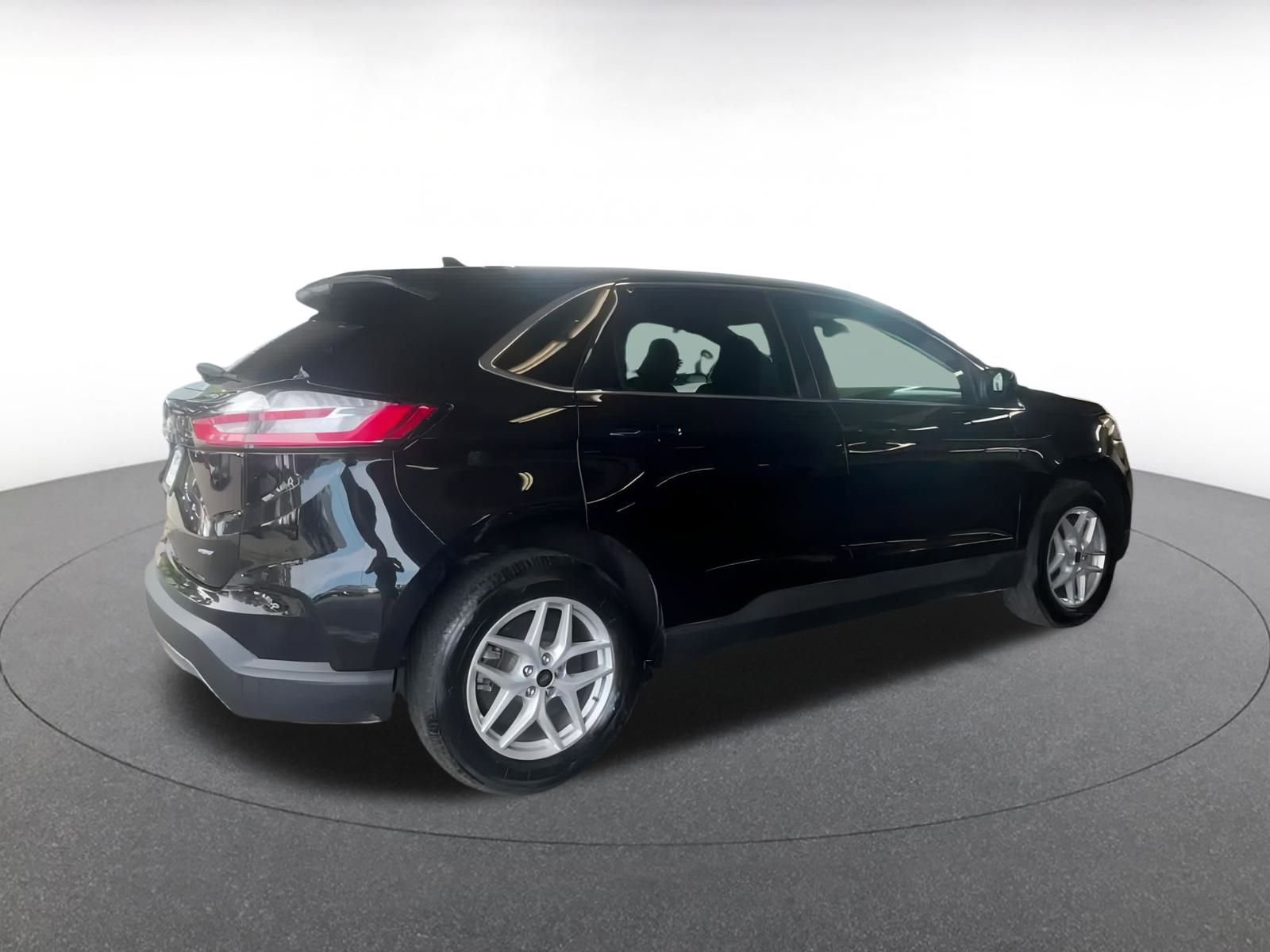 Thumbnail: 2024 Ford Edge - 12