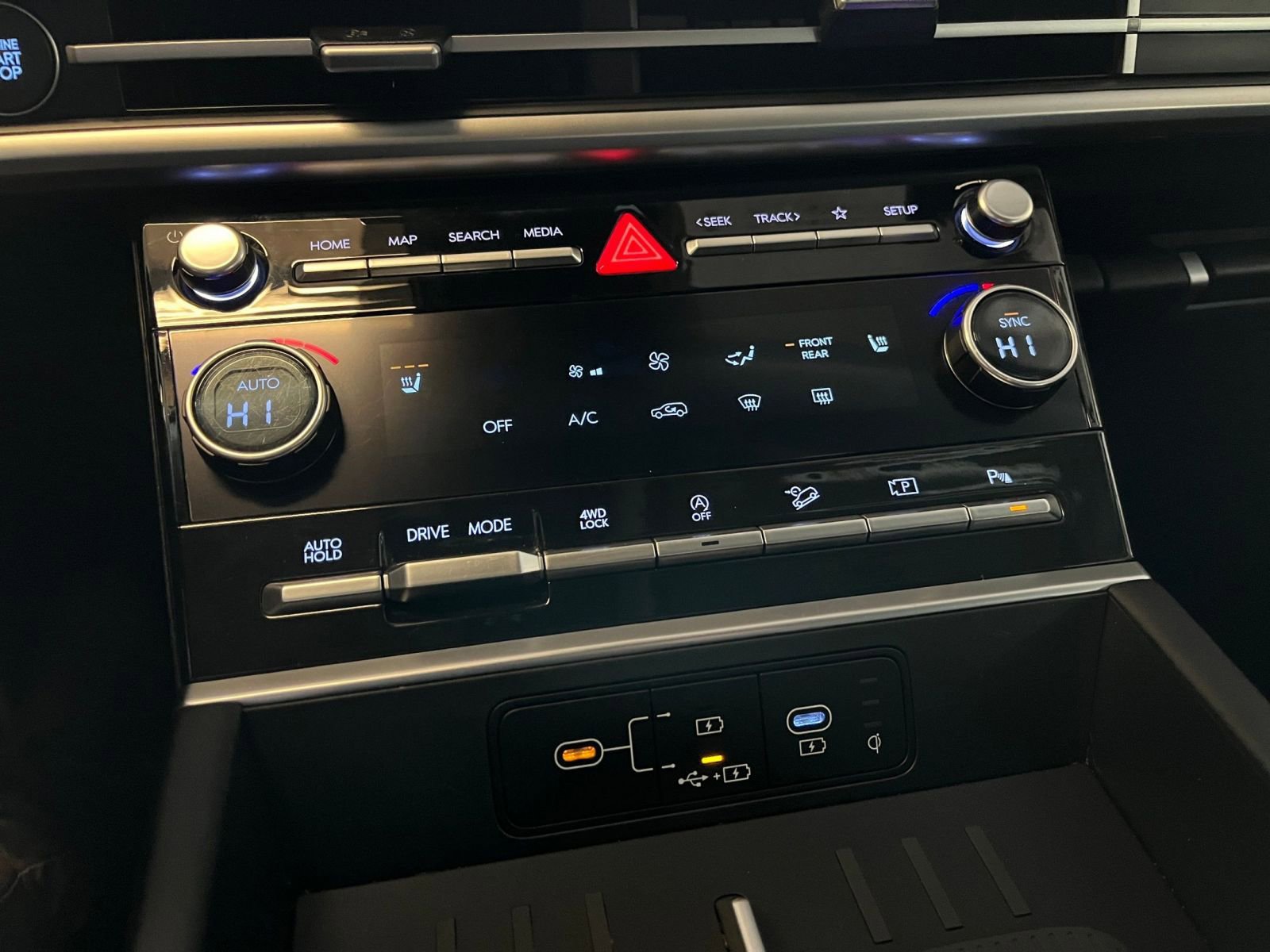 Thumbnail: 2025 Hyundai Santa Fe - 24