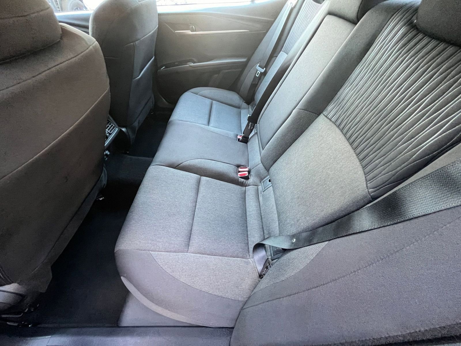 Thumbnail: 2025 Toyota Camry - 25