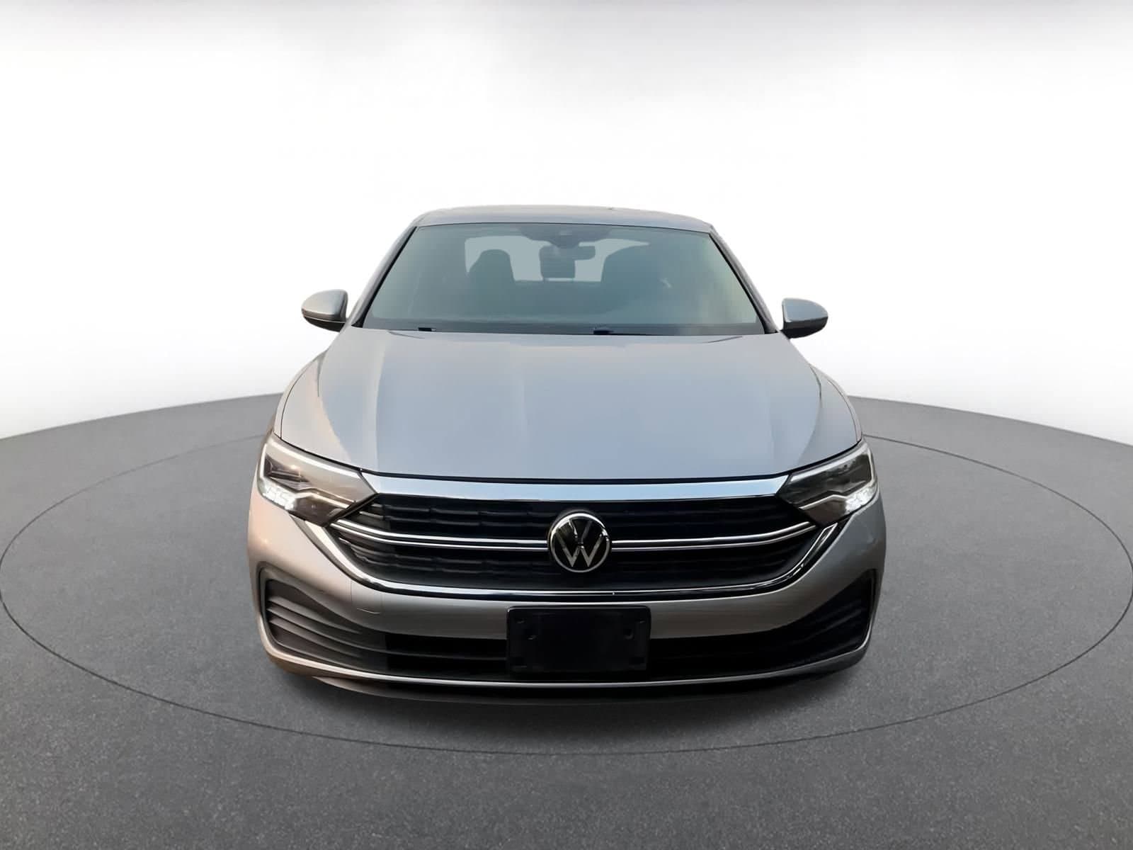 Thumbnail: 2024 Volkswagen Jetta - 4